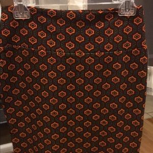 Med lularoe Cassie skirt